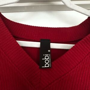 Bobi V-Neck Sweater in Rich Red